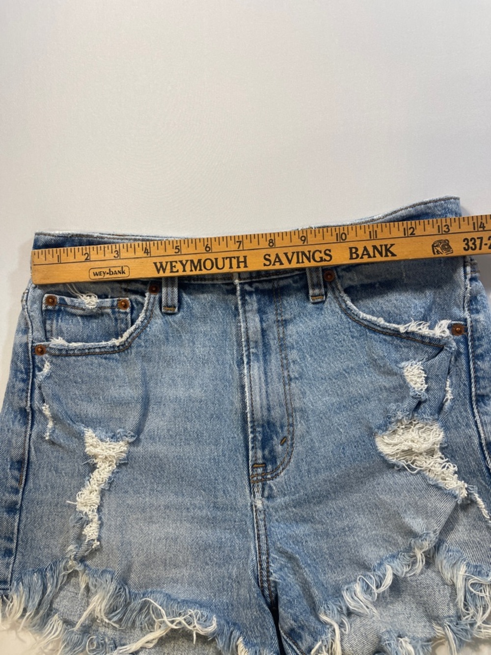 Abercrombie & Fitch High Rise Mom Short Size 28/US6 - Picture 5 of 7